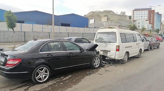 Karabük’te zincirleme kaza: 1 yaralı