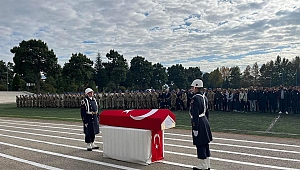 Astsubay törenle son yolculuğuna uğurlandı