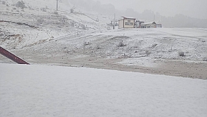 Karabük'e mevsimin ilk karı yağdı