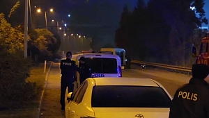 Karayoluna bırakılan valiz paniğe neden oldu