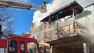 Karabük'te 2 katlı ev yandı