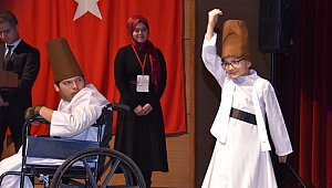 Öğrencilerin gösterileri büyük alkış aldı