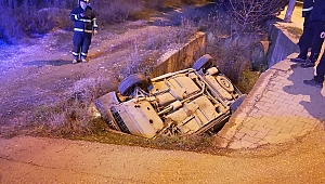 Yoldan çıkan otomobil su kanalına düştü: 1 yaralı