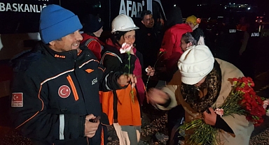 Hüzünlü Karşılama