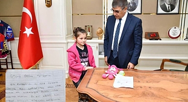 Kendisi Küçük Ama Yüreği Kocaman, Tebrikler Hümeyra