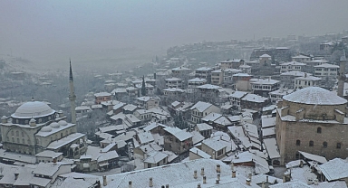 SAFRANBOLU KONAKLARI BEYAZA BÜRÜNDÜ