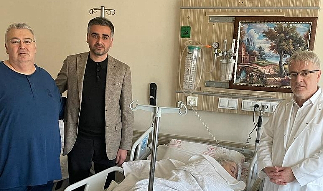 Hollanda'da ölüme terk edilen hastaya iş insanı Salih Aydın'dan ziyaret