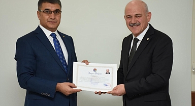 Vali Gürel’den, Uzun’a Veda Yemeği