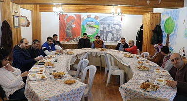 Engelsiz Kafe’de Özel Çocuklarla İftar
