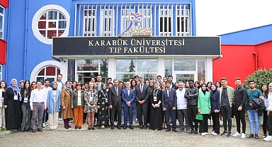 KBÜ’de “Tüm Yönleriyle HIV Enfeksiyonu ve AIDS Sempozyumu” Başladı