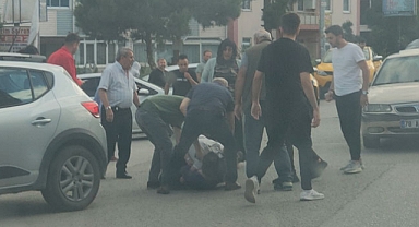 Karabük'te yol ortasında kavga kamerada