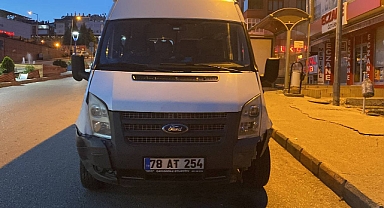 Kaza anı kamerada! Karşı şeride böyle geçti
