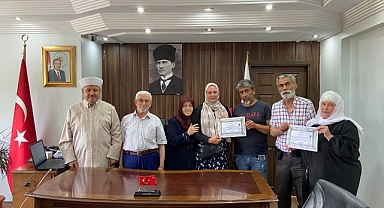 Ukraynalı anne ve kızı İslamiyet'i seçti