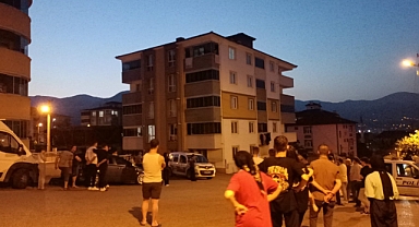 Balkondan damadına ateş etti: İki kişi yaralandı