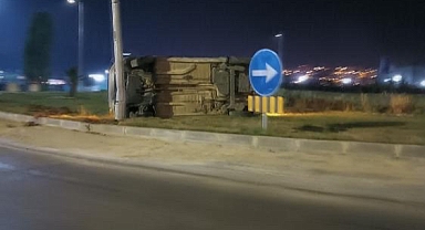 Çalıntı otomobille kaçıp kaza yaptı!
