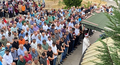 Eşi Tarafından Av Tüfeği İle Öldürülen Kadın ve Annesi Defnedildi