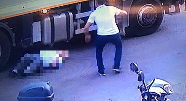 Karabük'te feci kaza: Yaşlı adamın çöp kamyonunun altında kaldığı anlar kamerada