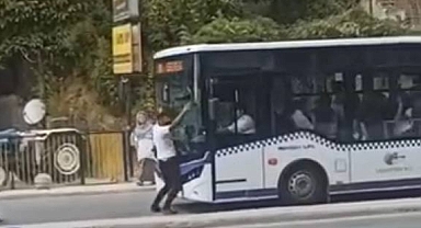 Karabük'te kafaları karıştıran kaza! Bu defa yaya, otobüse çarptı