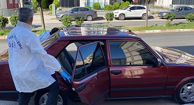 Yol kenarındaki aracı kurşunladılar!
