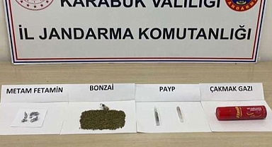 Jandarmadan uyuşturucu operasyonu:2 Gözaltı