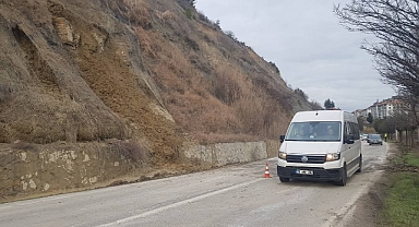 Karabük'te Karayolunda Heyelan