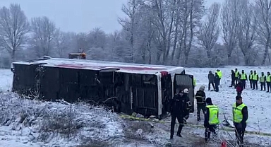 Kastamonu'da yolcu otobüsü devrildi: 6 kişi hayatını kaybetti, 33 yaralı