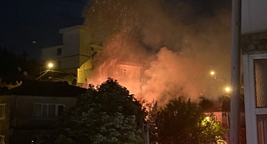 2 Katlı Ev Alevlere Teslim Oldu