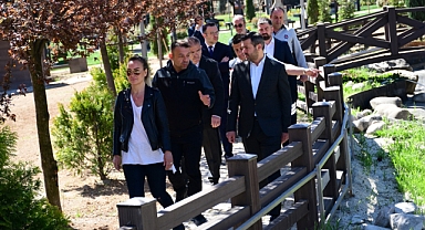 ÖZKAN BAŞKAN SAHAYA İNDİ