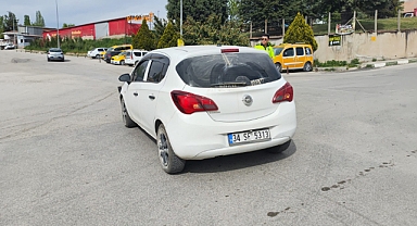Safranbolu'da İki Otomobil Çarpıştı: 1 Yaralı