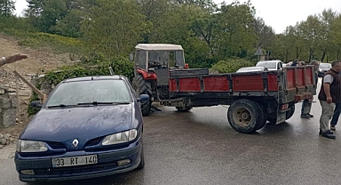 TRAKTÖR VE OTOMOBİL ÇARPIŞTI: 1 YARALI