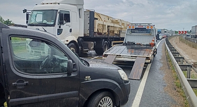 6 kişinin yaralandığı kaza anı kamerada