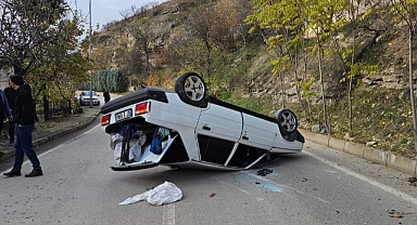 Takla atan otomobilden burnu bile kanamadan çıktı
