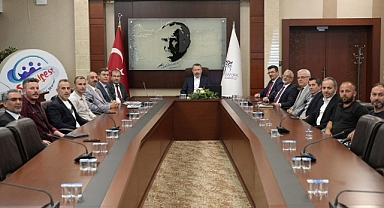 Karabük Esnafı Rektör Prof. Dr. Fatih Kırışık'ı Ziyaret Etti