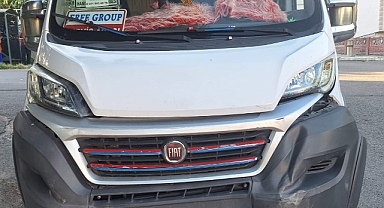 Karabük’te okul servisi ile otomobil çarpıştı: 3 yaralı
