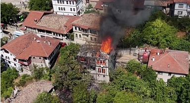 Safranbolu'da tarihi konak yandı