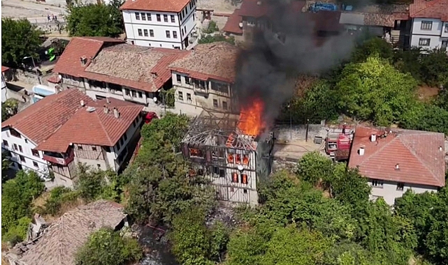 Safranbolu'da tarihi konak yandı