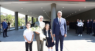Aile ve Sosyal Hizmetler Bakanı Mahinur Özdemir Göktaş, Valiliğimizi Ziyaret Etti.