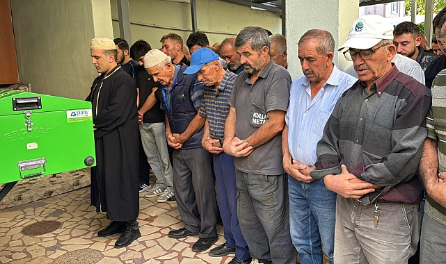 Karabük’te bıçaklı kavgada ölen genç son yolculuğuna uğurlandı