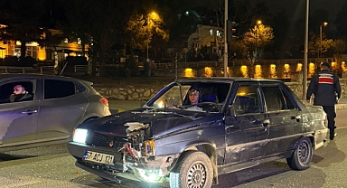 Kırmızı ışıkta kaza anı kamerada: 1 yaralı