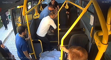 Şoför değil o bir kahraman! Fenalaşan yolcuyu hastaneye yetiştirdi