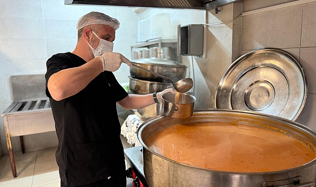 Aşevi Gönülleri Isıtıyor: Karabük Belediyesi Her Gün Yüzlerce Vatandaşa Ulaşıyor 