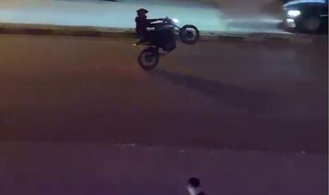 TEK TEKER ŞOVU KAMERADA 