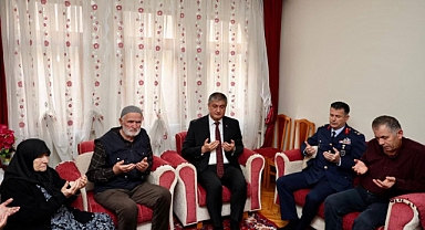 Vali Mustafa Yavuz, Şehit Ailemize Şehadet Belgesi’ni Takdim Etti