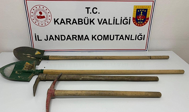 Yenice’de kaçak kazı yapan 3 kişi suçüstü yakalandı