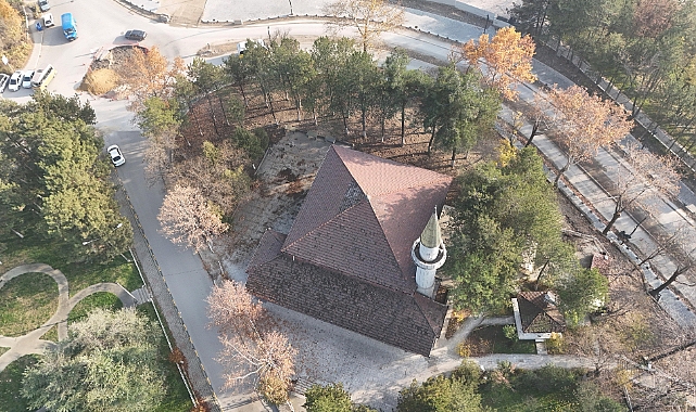 YENİŞEHİR CAMİİ’NDE RESTORASYON VE ÇEVRE DÜZENLEME ÇALIŞMALARI BAŞLADI 