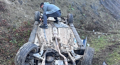 Karabük'te iki ayrı trafik kazası:3 yaralı