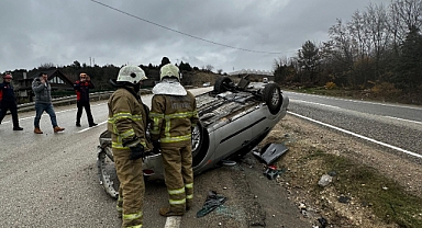 Takla atan araçtan burnu bile kanamadan çıktı