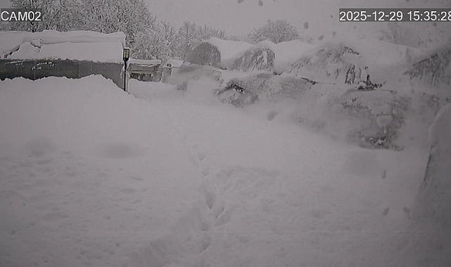 Seraların çökme anı kamerada 