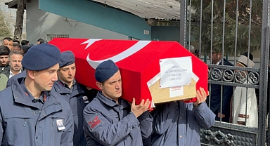 Hayatını kaybeden uzman çavuş toprağa verildi 