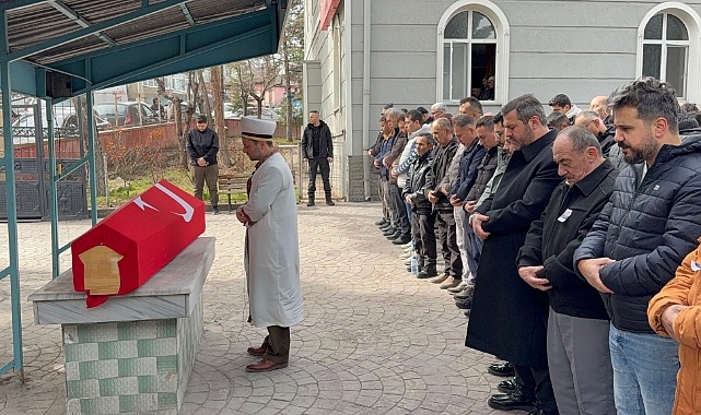 Hayatını kaybeden uzman çavuş toprağa verildi 